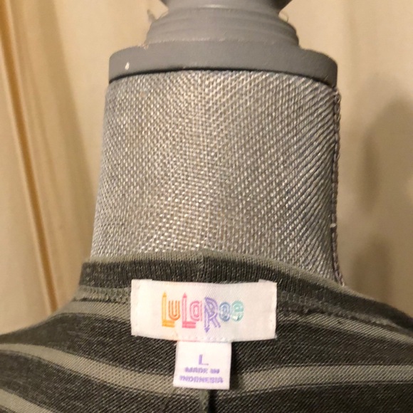 NWT LULAROE Lagenlook Sarah Olive Cardigan/Duster - Picture 7 of 8